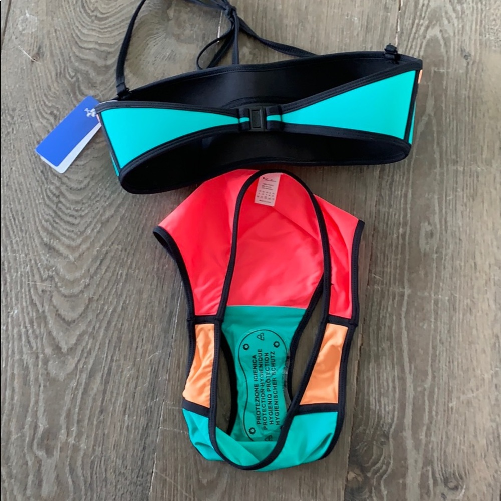 Color block - Picture 2 of 2